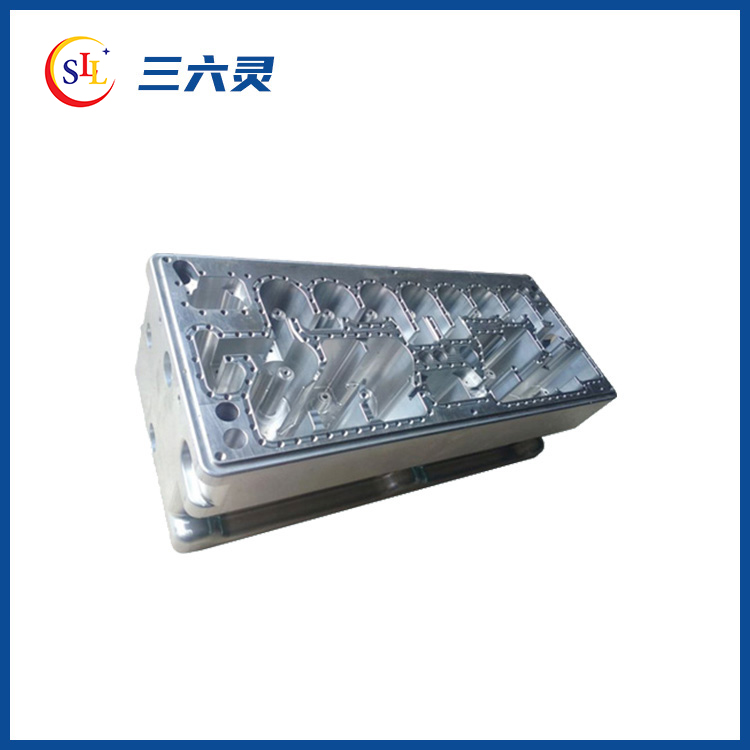 滤波器腔体